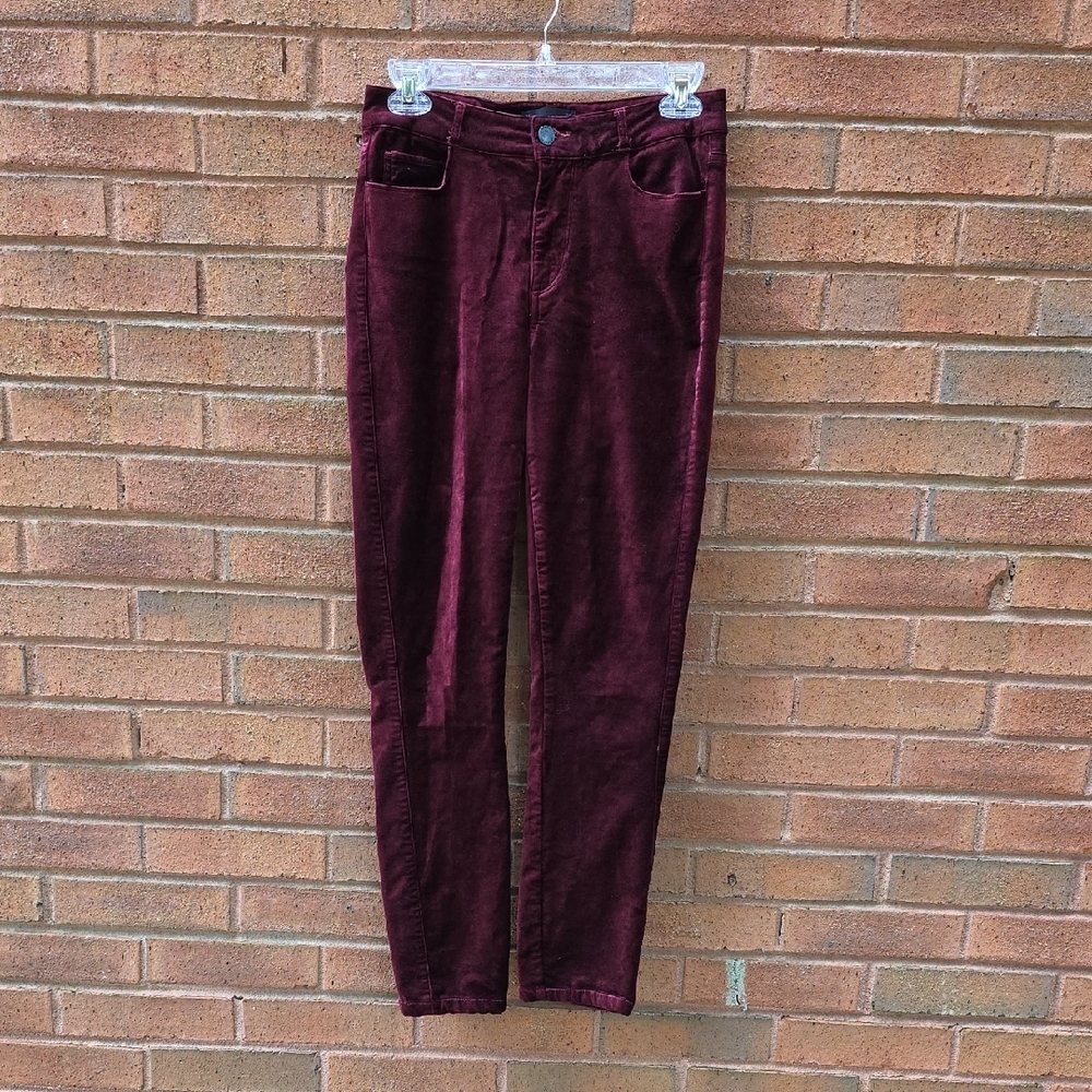 PAIGE Women's Dark Red Skinny Jeans.  Size 26